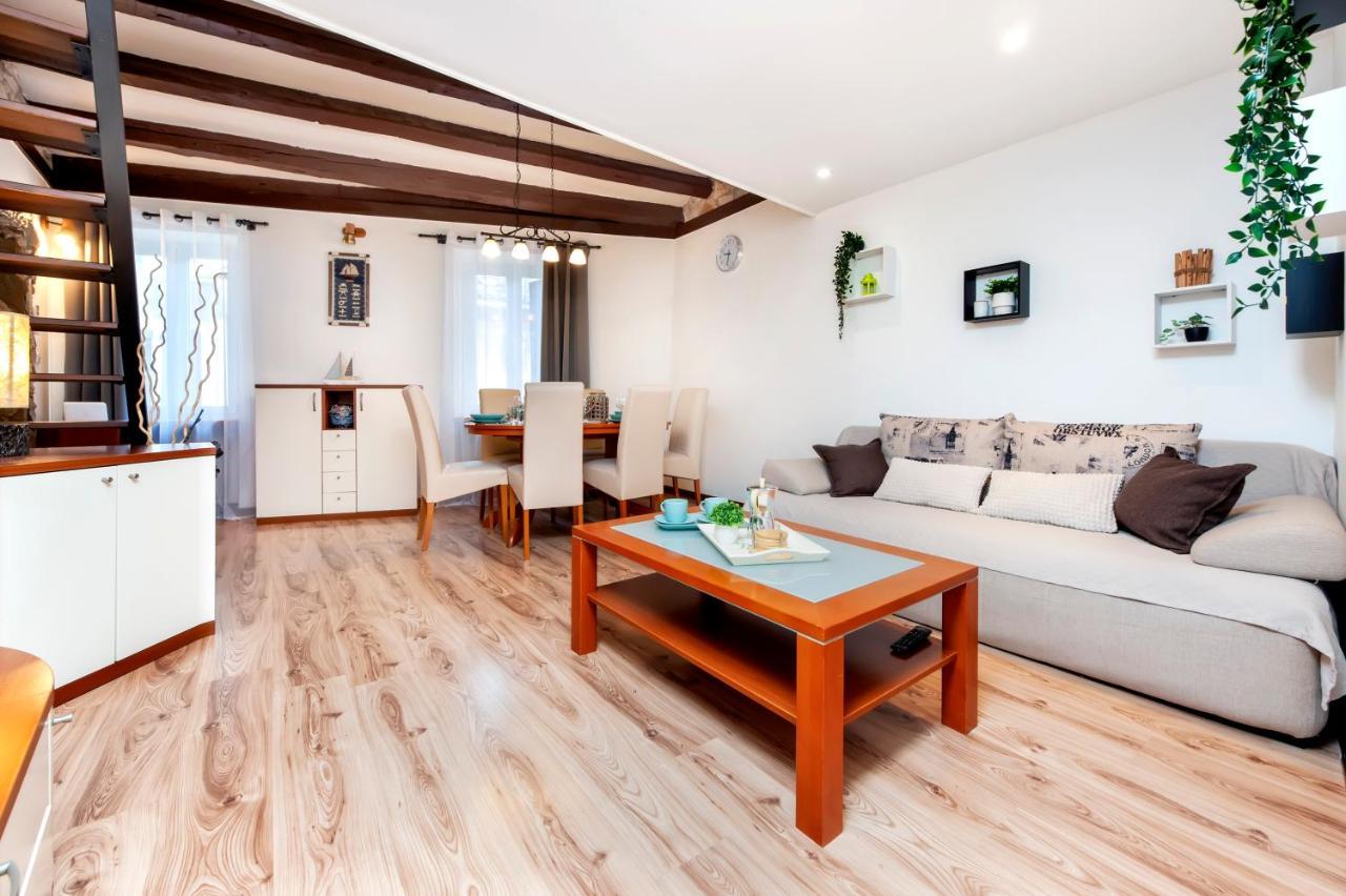 Ap Downtown Apartment روفينج المظهر الخارجي الصورة